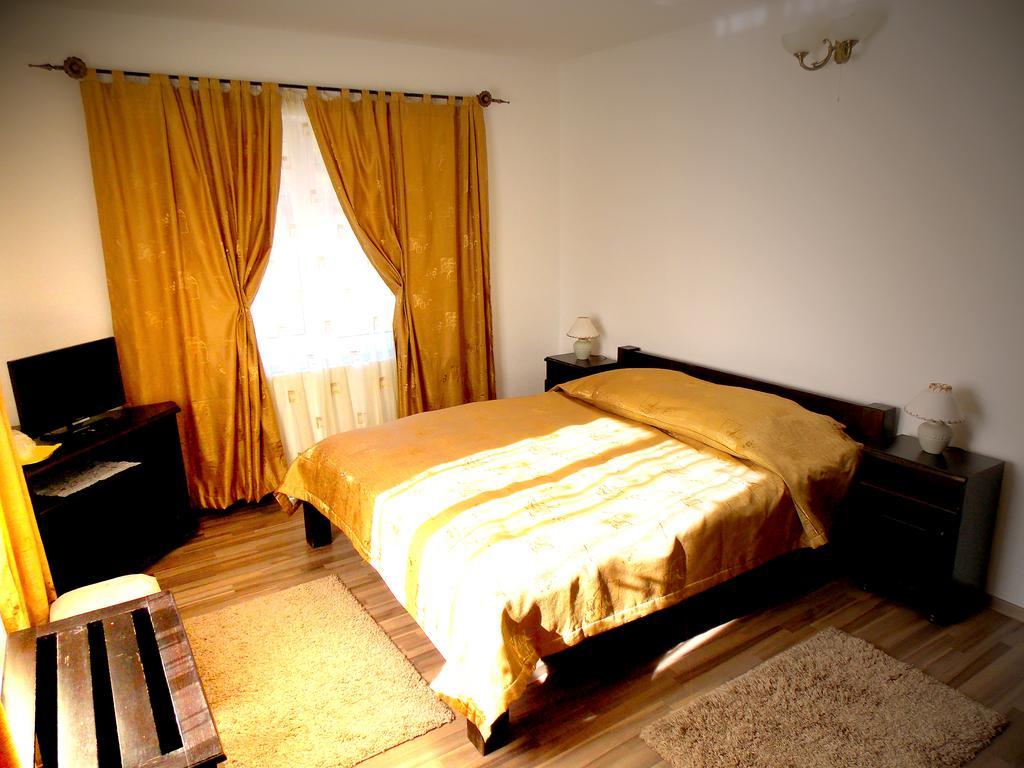 Casa Olteanu Pension Moieciu de Jos Cameră foto
